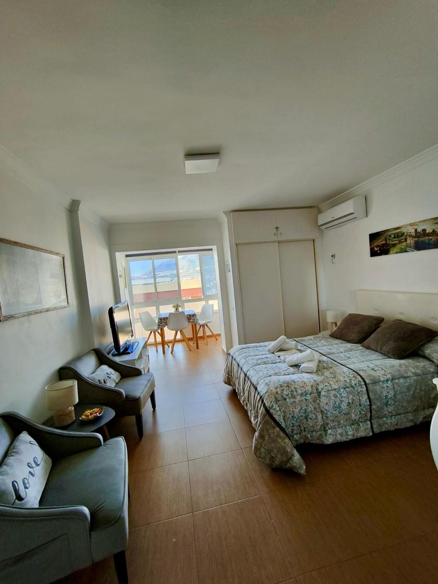 Agata Beach ベナルマデナ エクステリア 写真